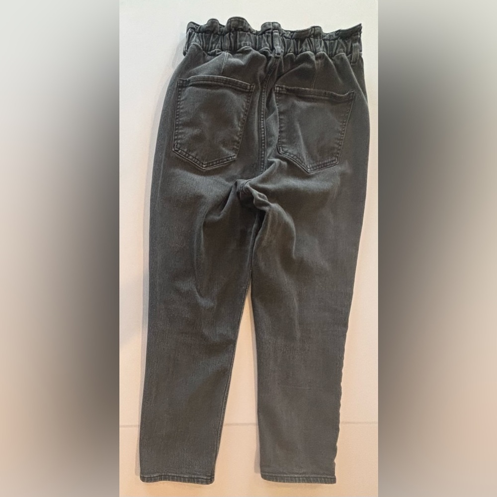 EXPRESS Women’s Black Wash Super High Rise Mom Jean Size 10 - Picture 4 of 13